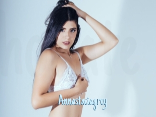 Annastaciagrey