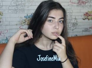 JosefineMia