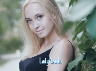 LadyAmelie