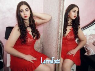 LarraFoxx