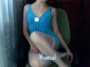 Moonica1