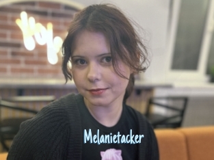 Melanietacker