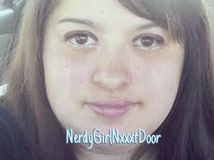 NerdyGirlNxxxtDoor