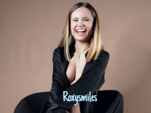 Roxysmiles